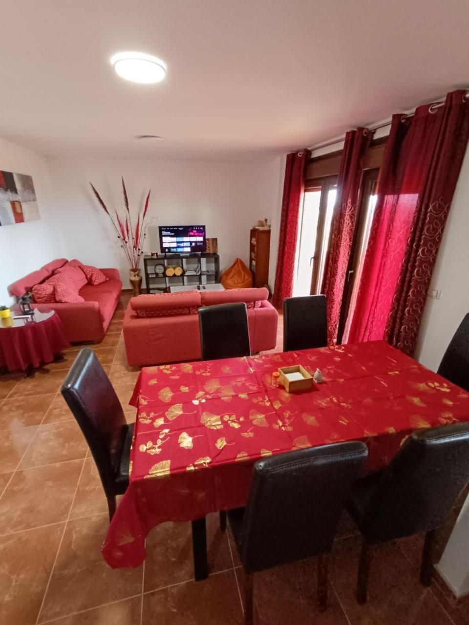 Oasis Inn Pedornes Zewnętrze zdjęcie